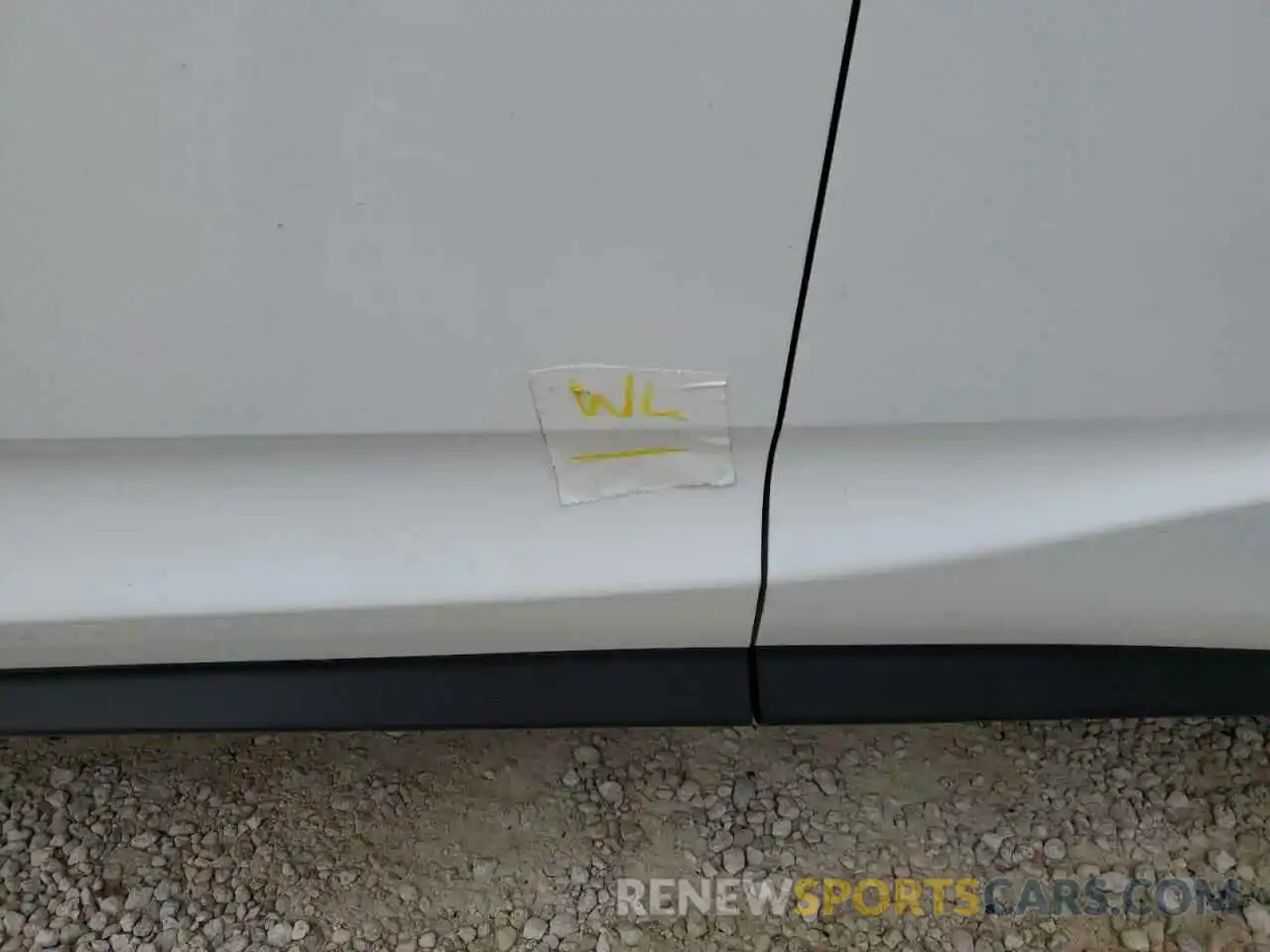 9 Photograph of a damaged car 2T2ZZMCA6KC128580 LEXUS RX350 2019