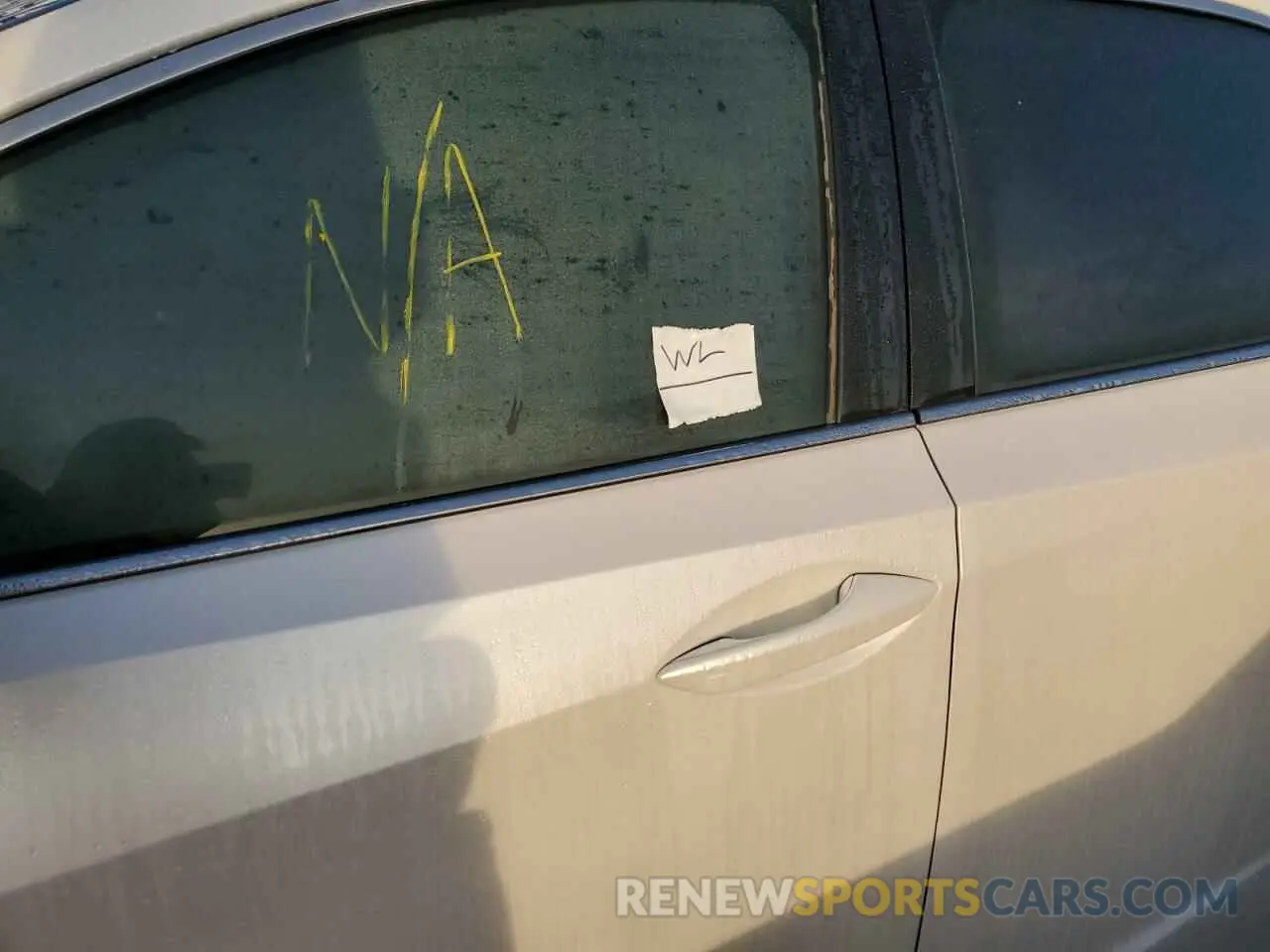 9 Photograph of a damaged car 2T2ZZMCA7KC146666 LEXUS RX350 2019