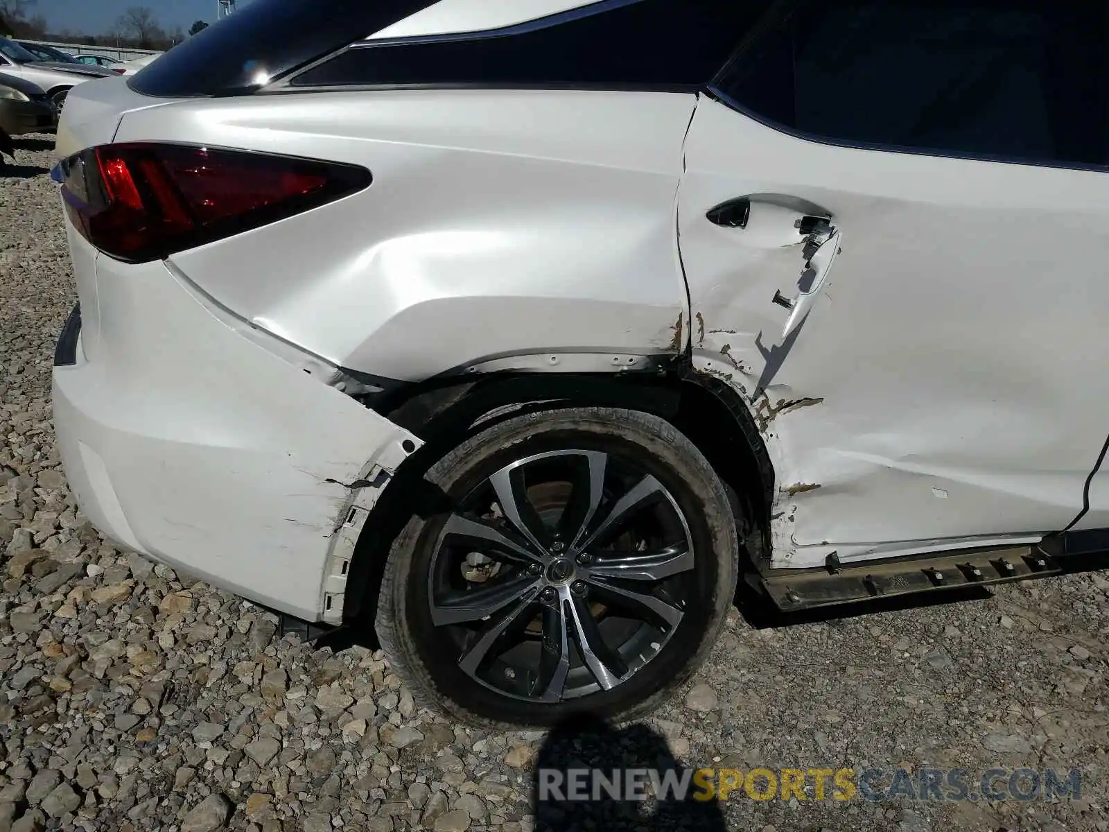 9 Photograph of a damaged car 2T2ZZMCA8KC139595 LEXUS RX350 2019