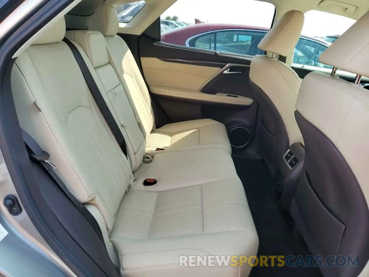11 Photograph of a damaged car 2T2ZZMCA9KC133546 LEXUS RX350 2019