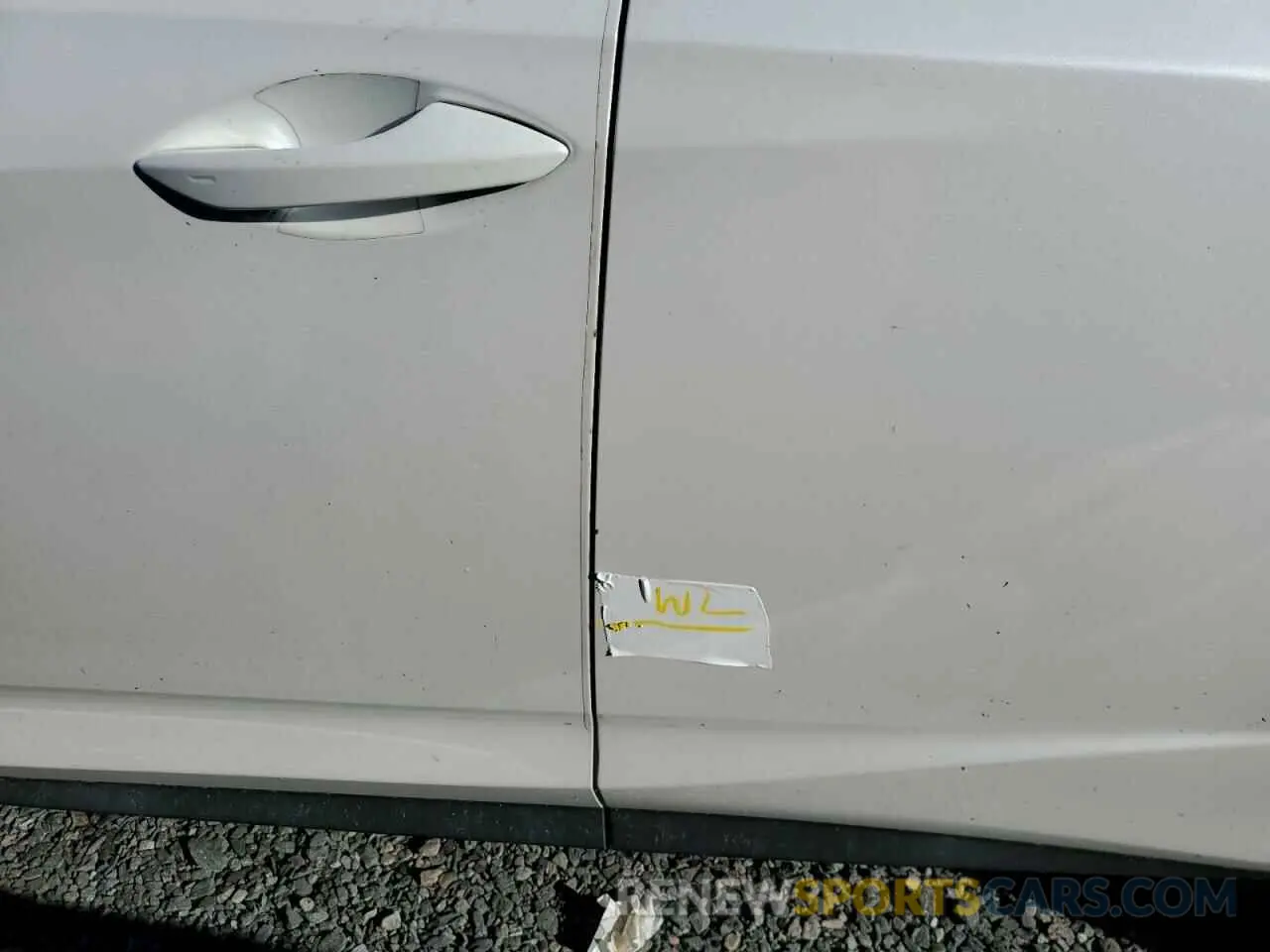 13 Photograph of a damaged car 2T2ZZMCA9KC136625 LEXUS RX350 2019