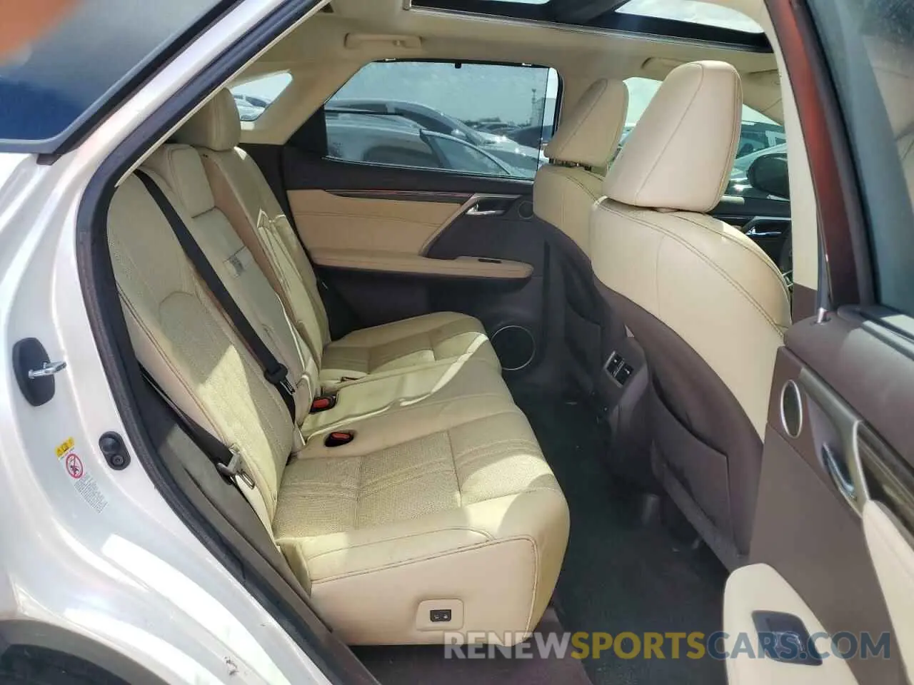11 Photograph of a damaged car 2T2ZZMCAXKC142319 LEXUS RX350 2019