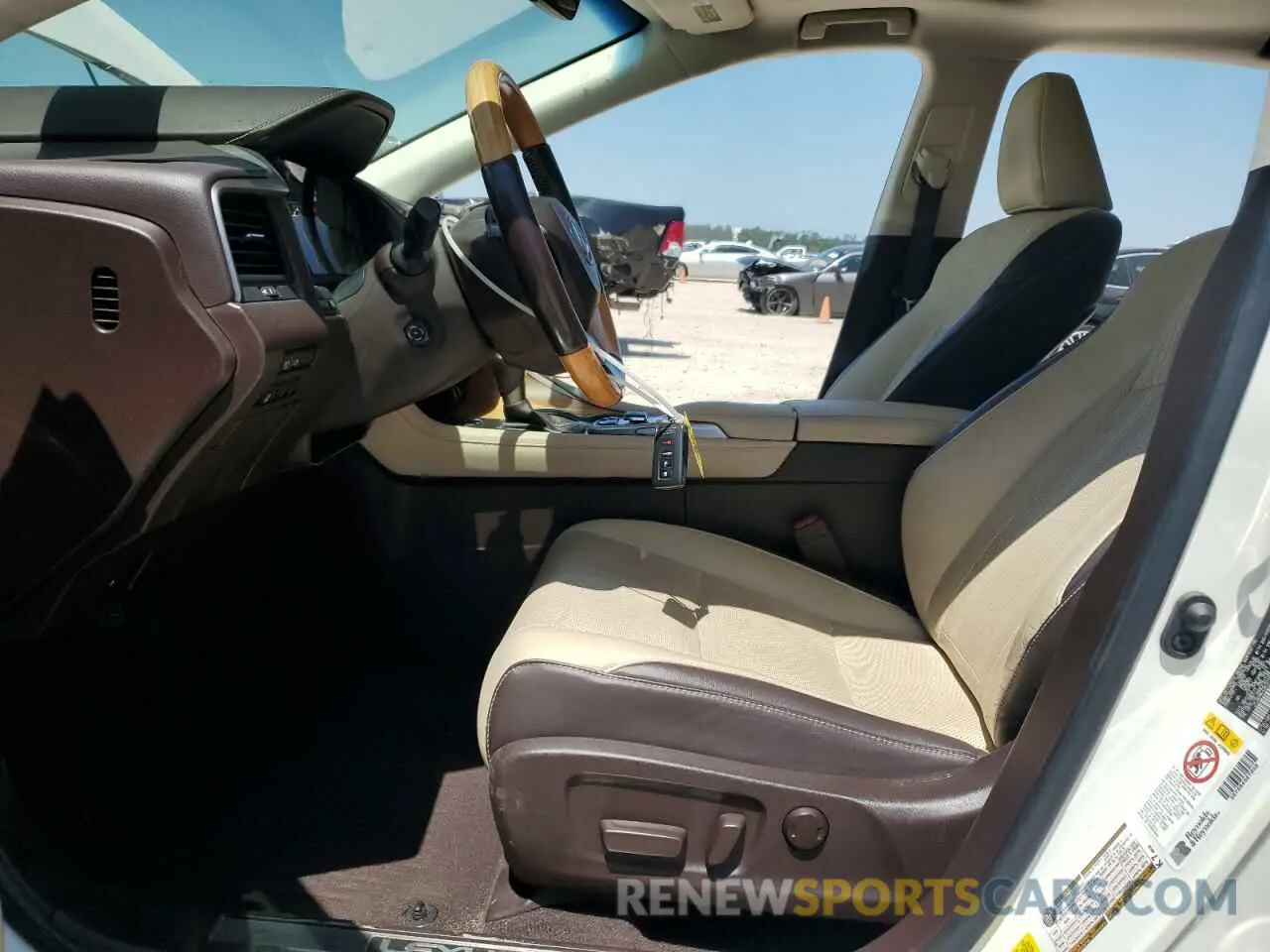 7 Photograph of a damaged car JTJBZMCA3K2038384 LEXUS RX350 2019