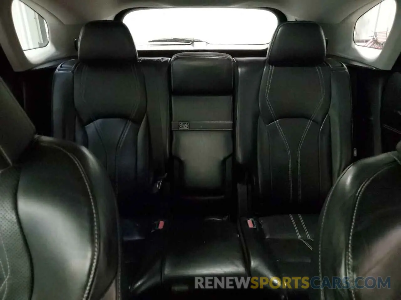 10 Photograph of a damaged car JTJDZKCA9K2018220 LEXUS RX350 2019