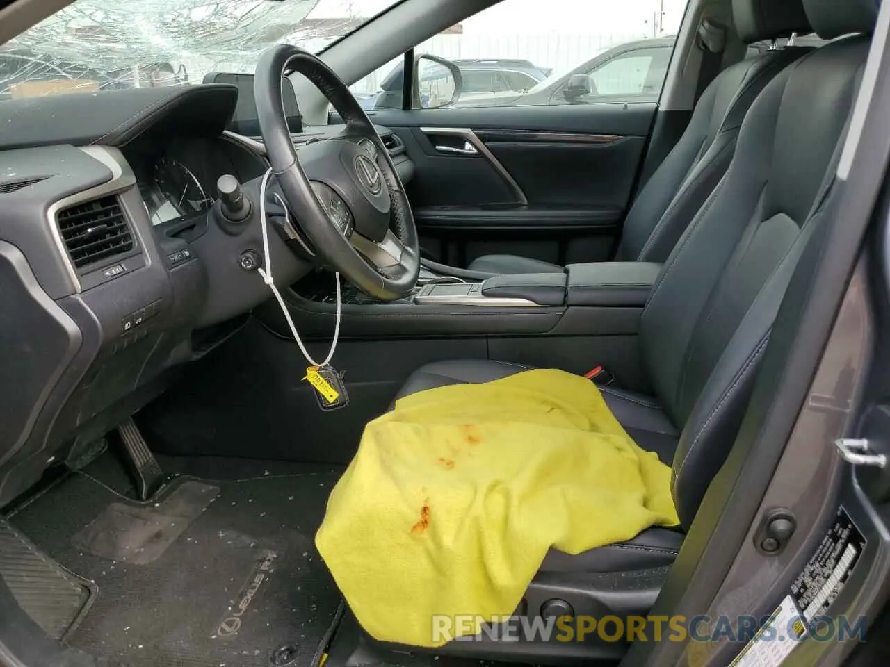 7 Photograph of a damaged car 2T2AZMAA0LC174391 LEXUS RX350 2020