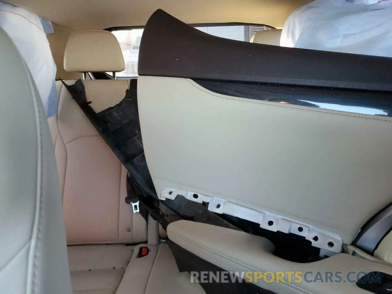 10 Photograph of a damaged car 2T2AZMDA7LC216910 LEXUS RX350 2020
