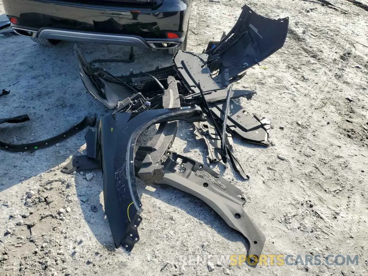 13 Photograph of a damaged car 2T2HZMAA1LC160921 LEXUS RX350 2020