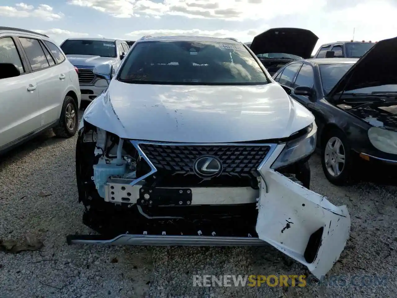 5 Photograph of a damaged car 2T2HZMAA4LC152991 LEXUS RX350 2020