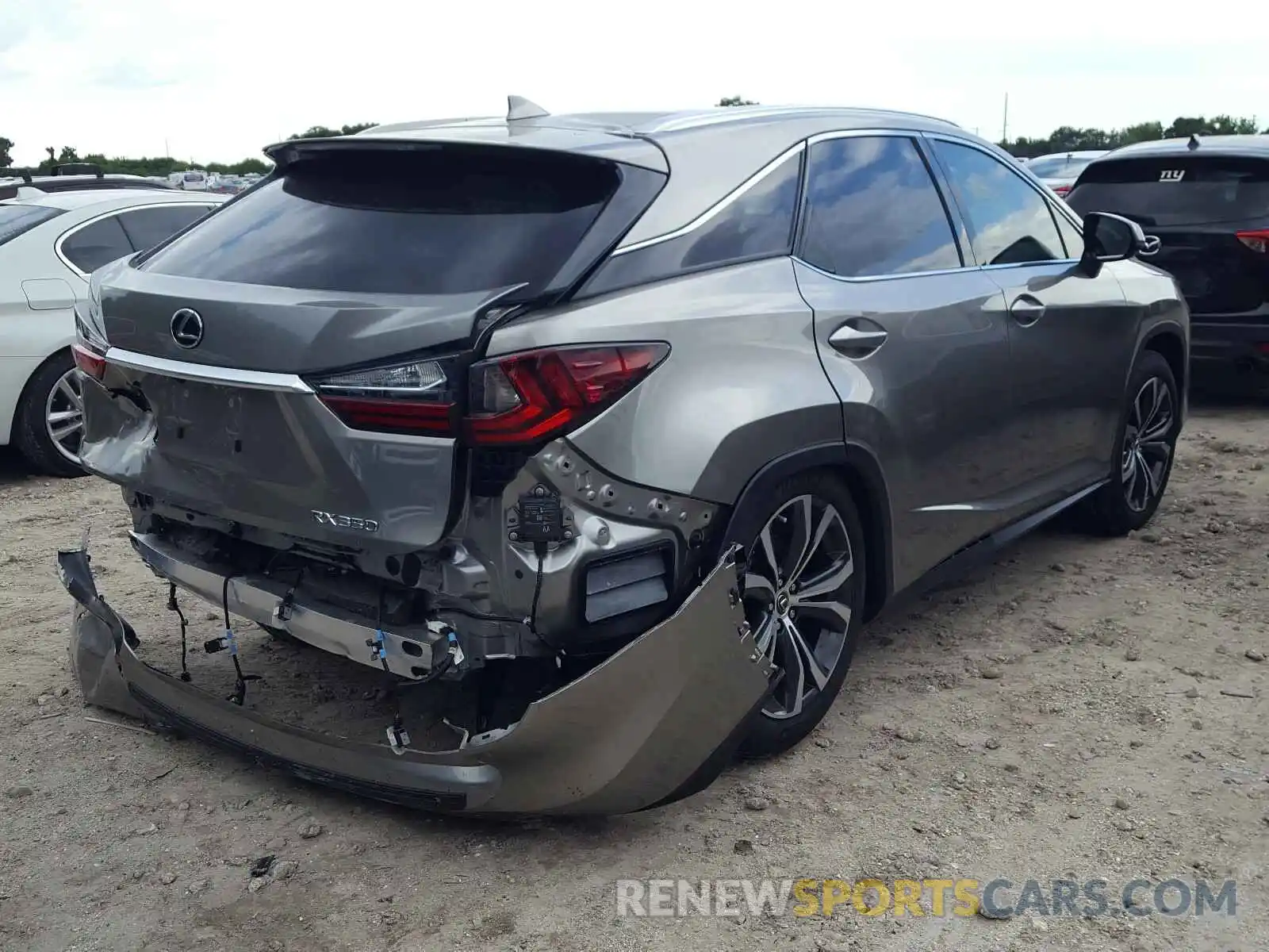 4 Photograph of a damaged car 2T2HZMAA4LC153963 LEXUS RX350 2020