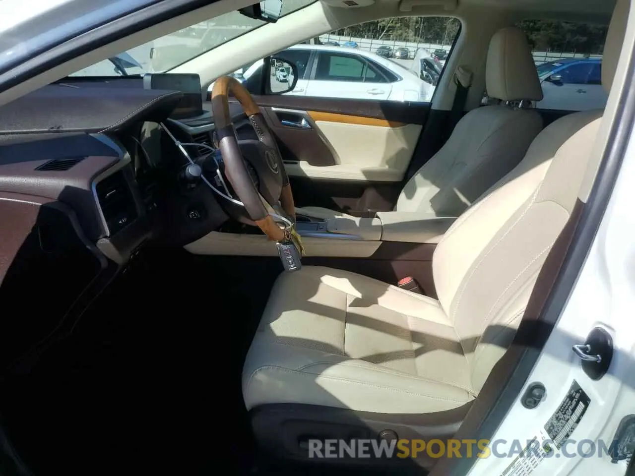 7 Photograph of a damaged car 2T2HZMAA5LC173817 LEXUS RX350 2020