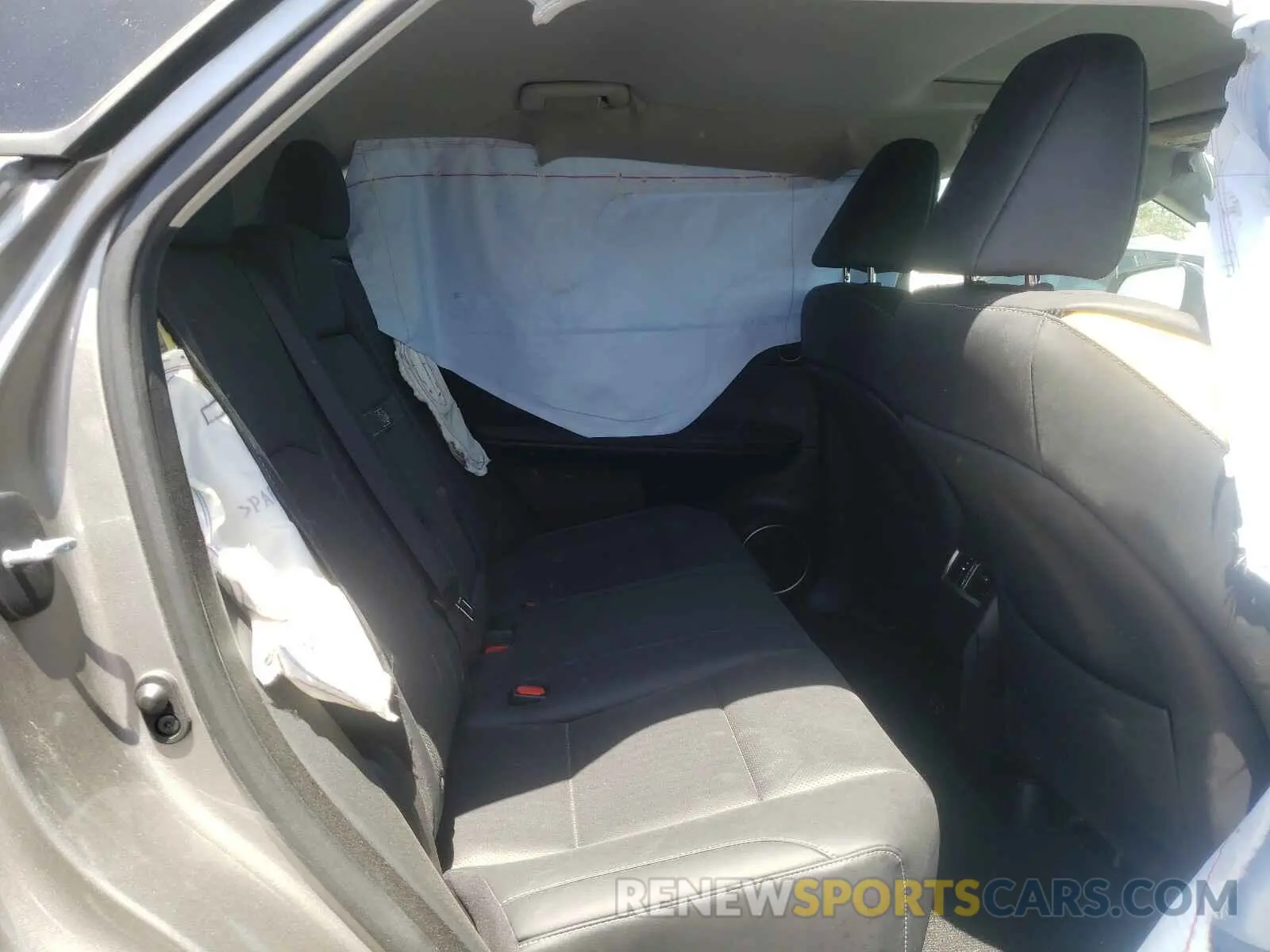 6 Photograph of a damaged car 2T2HZMAAXLC174624 LEXUS RX350 2020