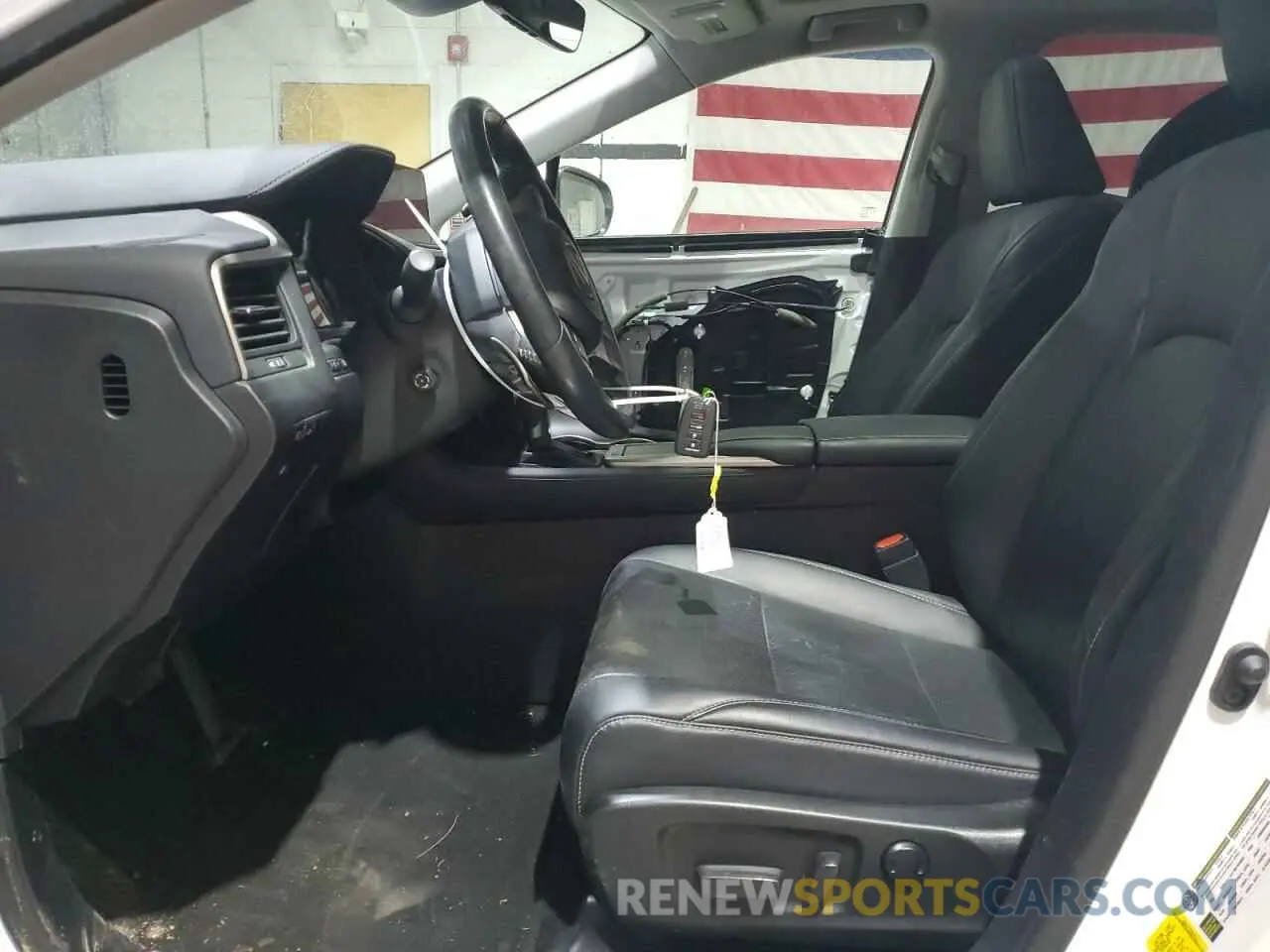 7 Photograph of a damaged car 2T2HZMDA2LC225657 LEXUS RX350 2020