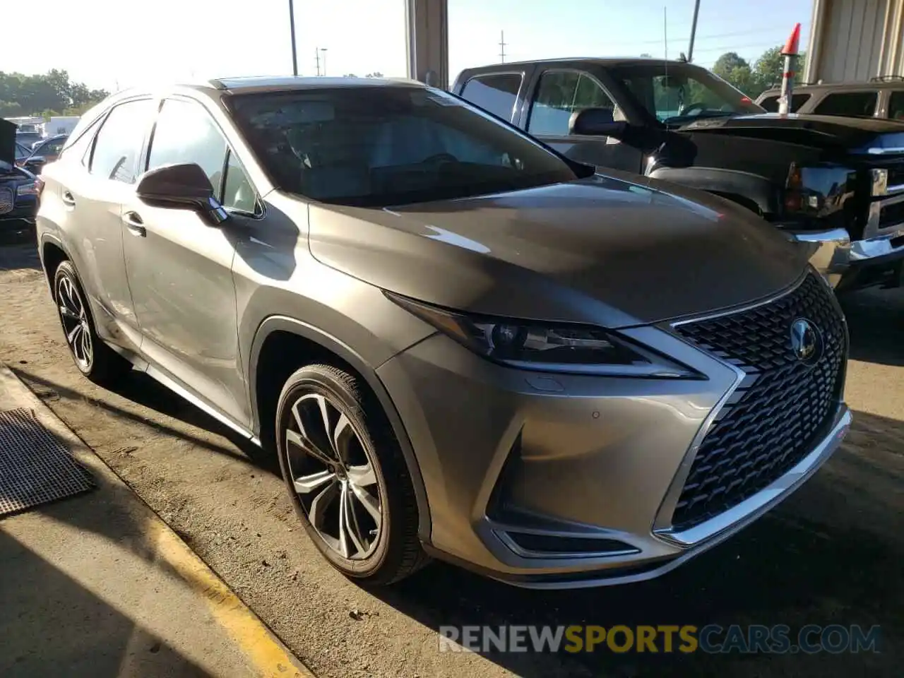 1 Photograph of a damaged car 2T2HZMDA6LC232272 LEXUS RX350 2020