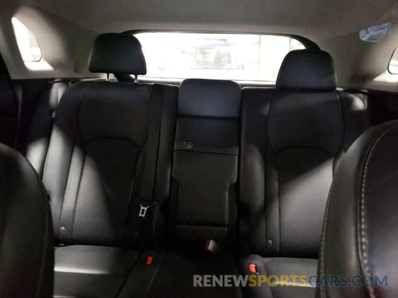 10 Photograph of a damaged car 2T2HZMDAXLC221176 LEXUS RX350 2020