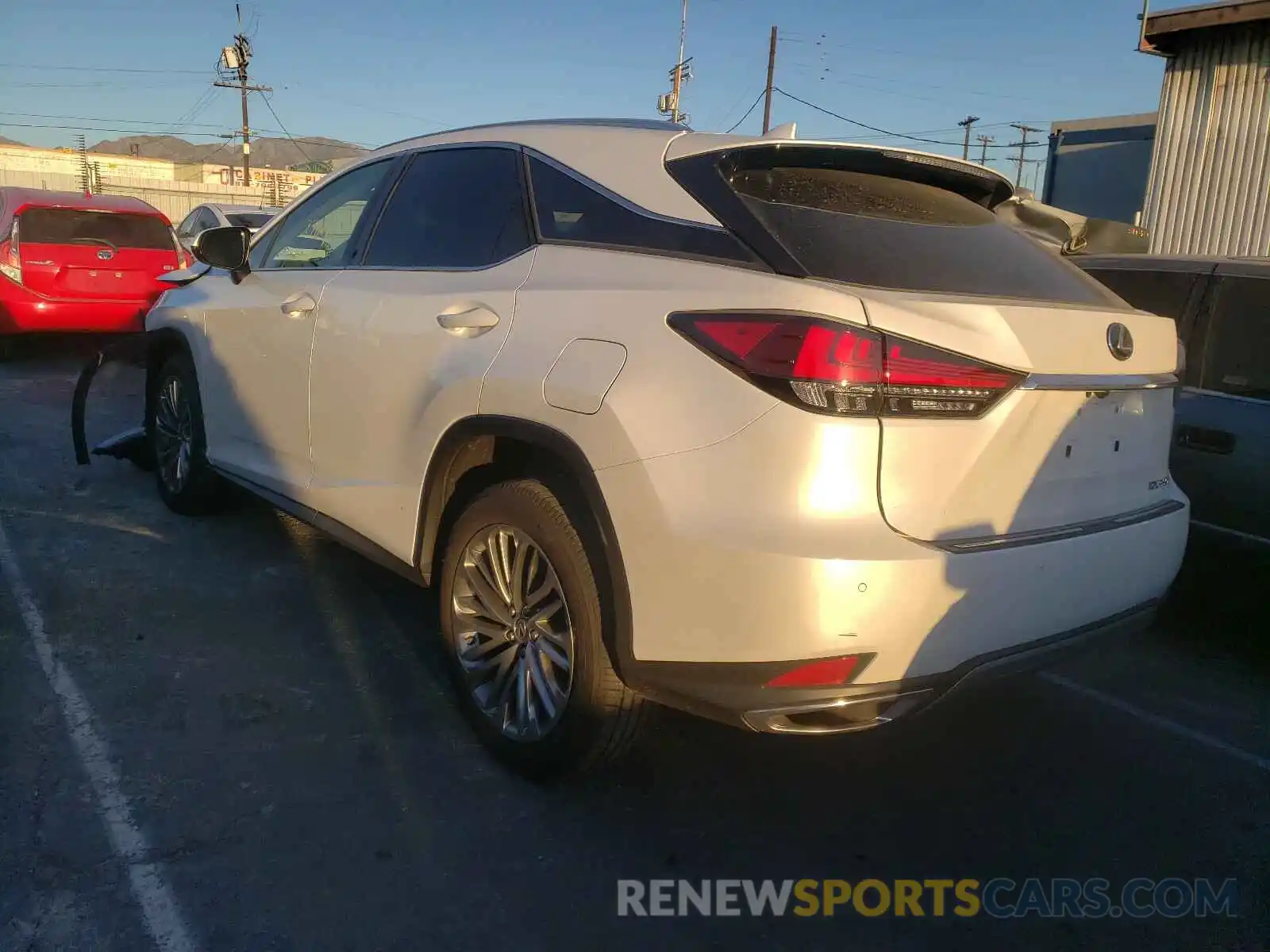 3 Photograph of a damaged car 2T2JZMAA5LC178839 LEXUS RX350 2020