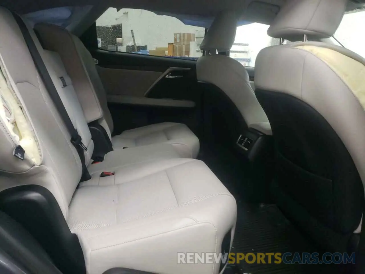 11 Photograph of a damaged car JTJHZKFA6L2026385 LEXUS RX350 2020