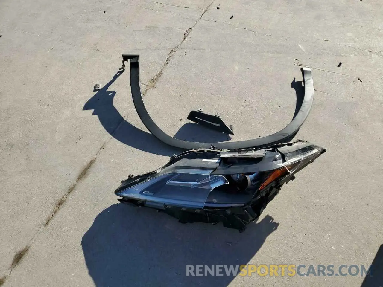 15 Photograph of a damaged car JTJJZKEA7L2016287 LEXUS RX350 2020
