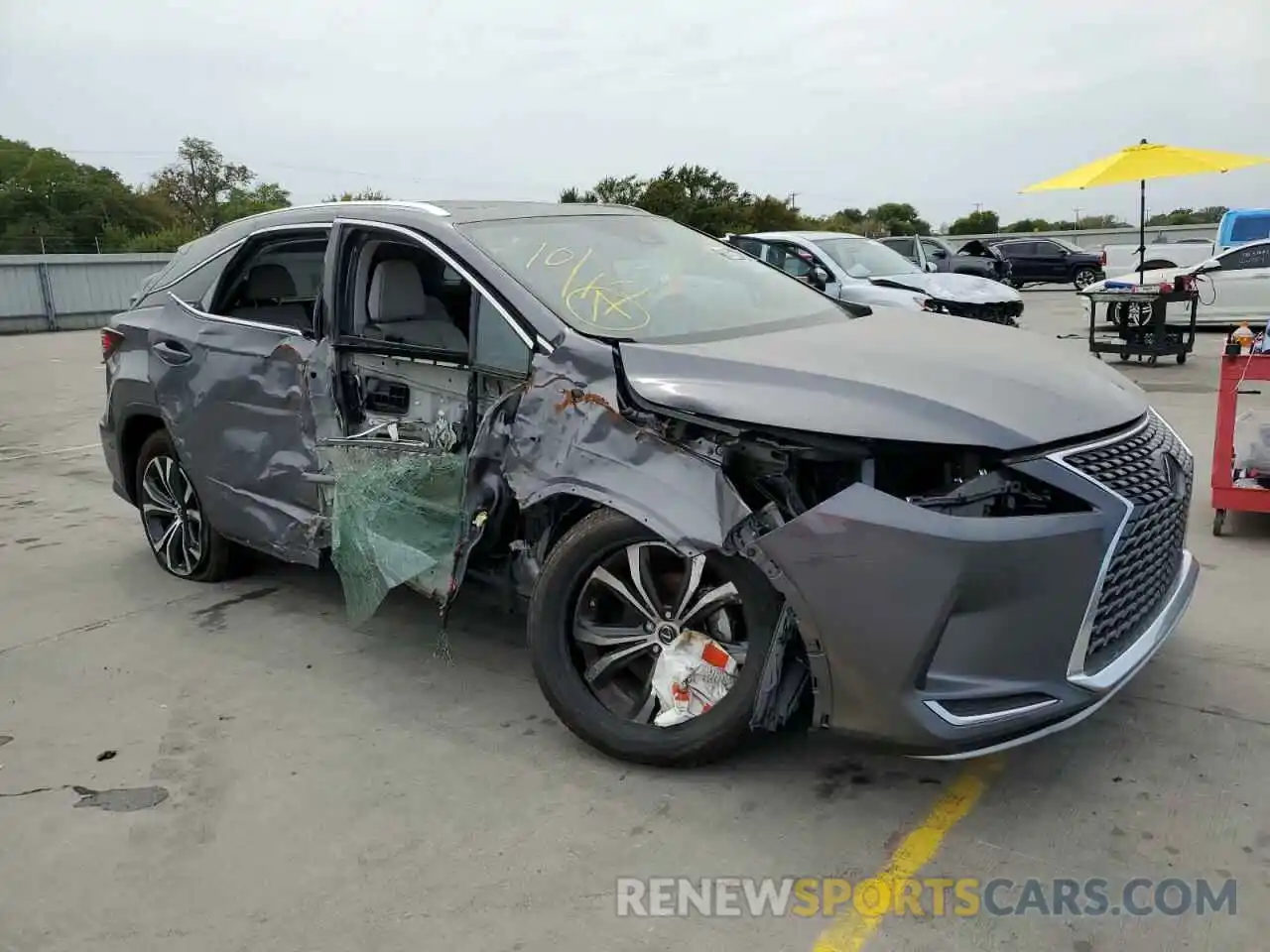 1 Photograph of a damaged car 2T2HZMAA1MC205566 LEXUS RX350 2021