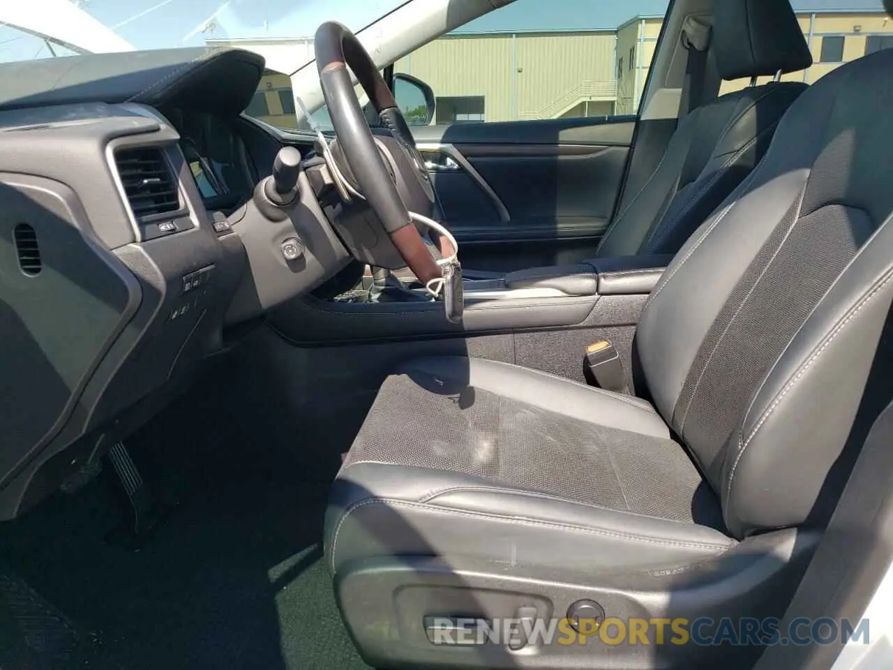 7 Photograph of a damaged car 2T2HZMAA4MC200362 LEXUS RX350 2021