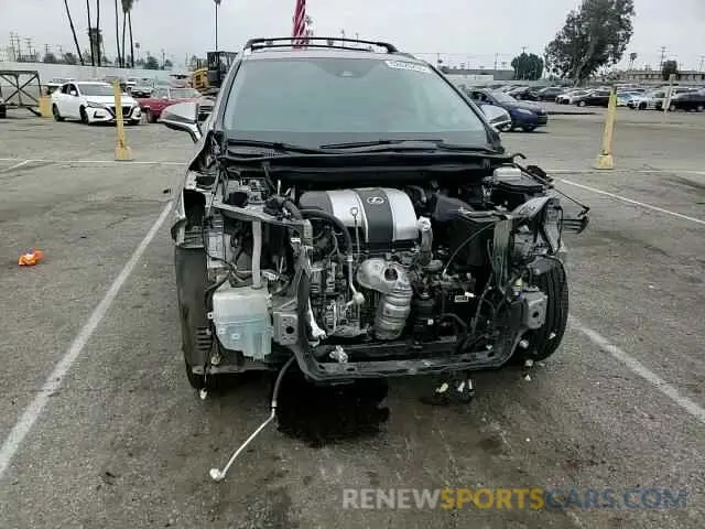 11 Photograph of a damaged car 2T2HZMAA5MC211306 LEXUS RX350 2021