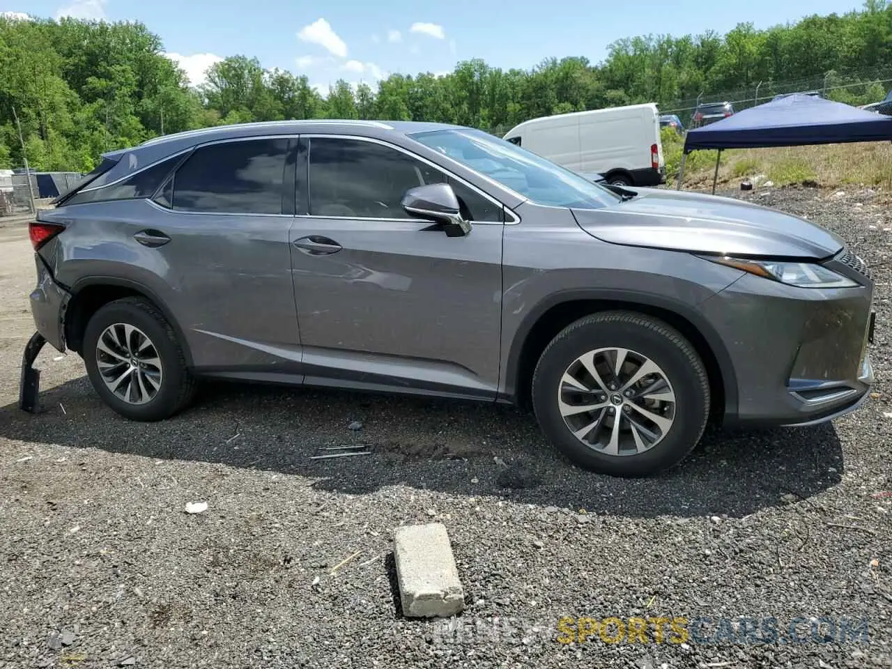 4 Photograph of a damaged car 2T2HZMDA1MC275063 LEXUS RX350 2021