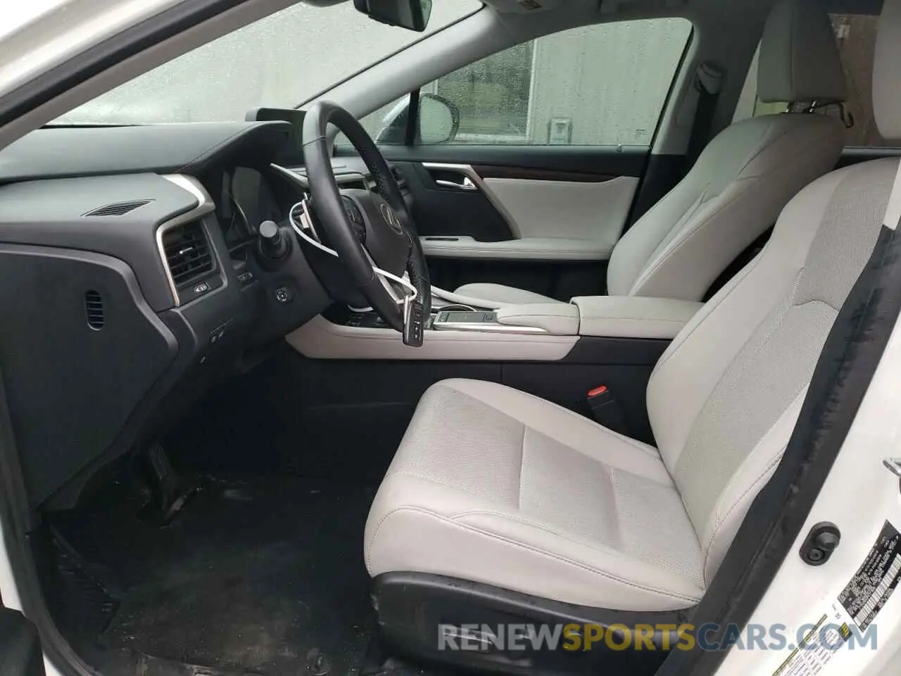 7 Photograph of a damaged car 2T2HZMDAXMC271609 LEXUS RX350 2021