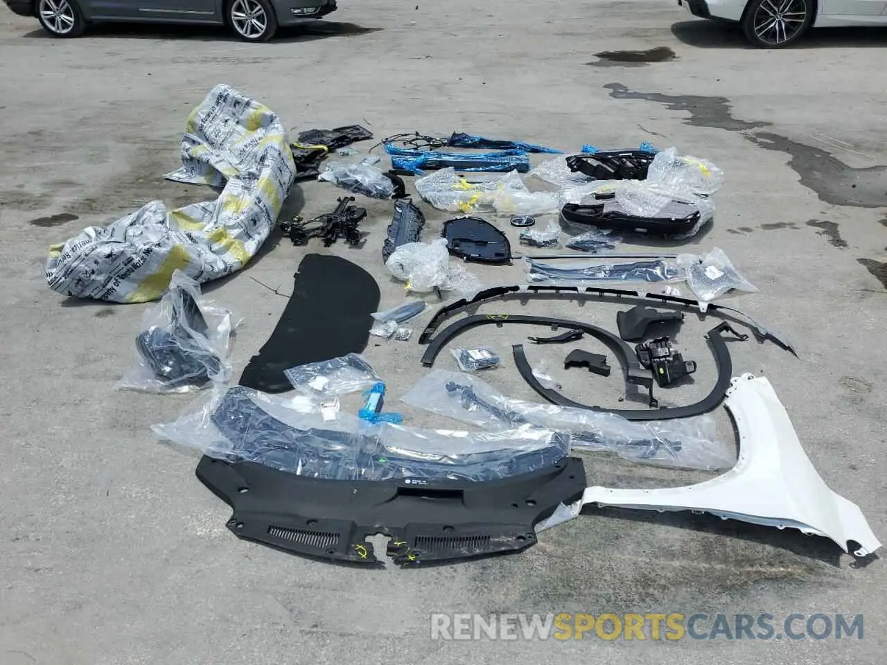 13 Photograph of a damaged car 2T2JZMDA5MC299559 LEXUS RX350 2021