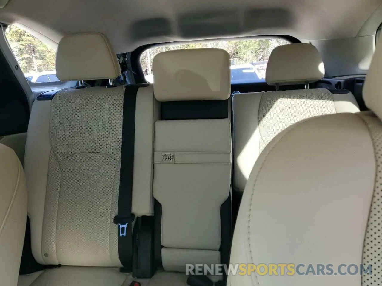 10 Photograph of a damaged car JTJHZKEA1M2022604 LEXUS RX350 2021