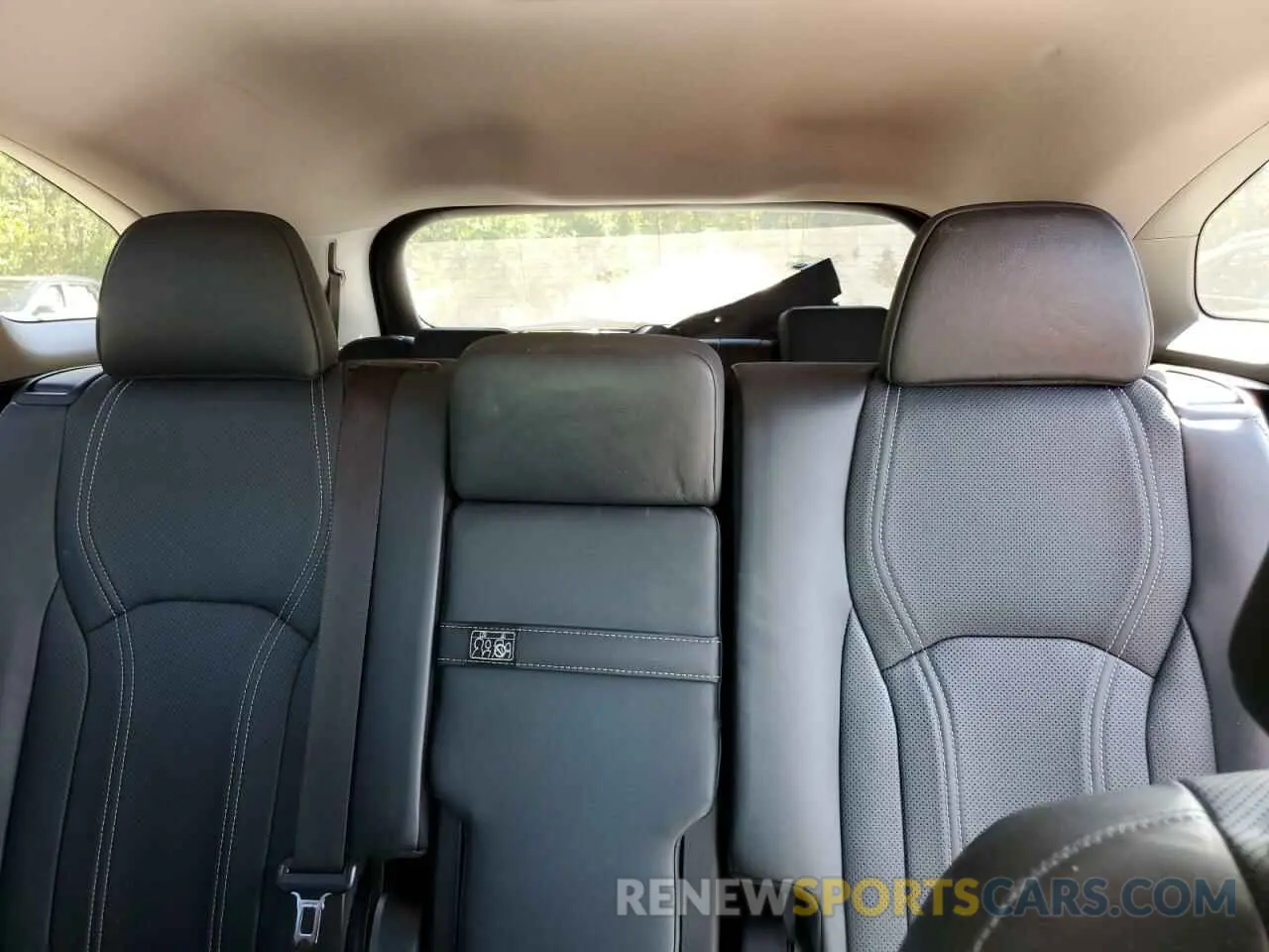10 Photograph of a damaged car JTJHZKFA1M2031902 LEXUS RX350 2021