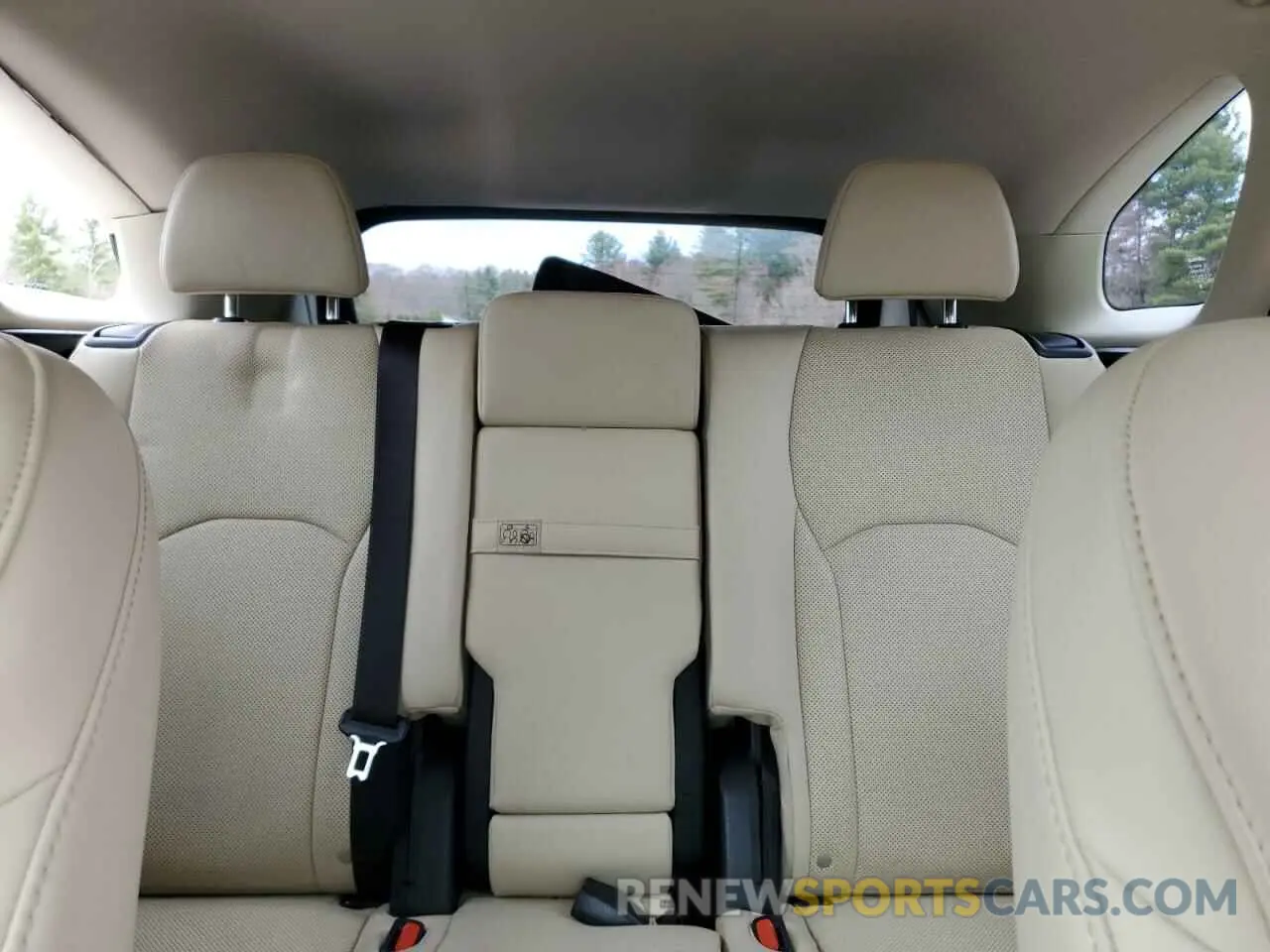 10 Photograph of a damaged car JTJHZKFA3M2030749 LEXUS RX350 2021