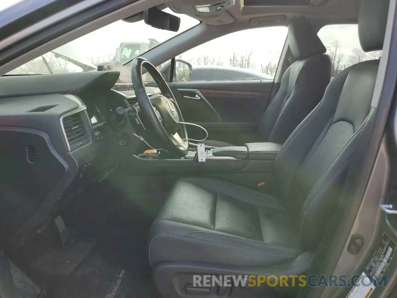 7 Photograph of a damaged car JTJHZKFA4M2032848 LEXUS RX350 2021