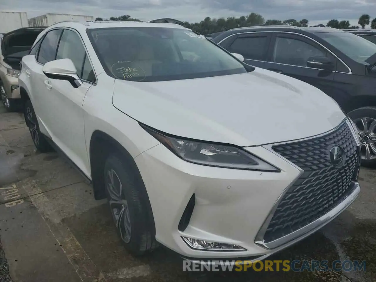 1 Photograph of a damaged car 2T2HZMAA0NC254694 LEXUS RX350 2022