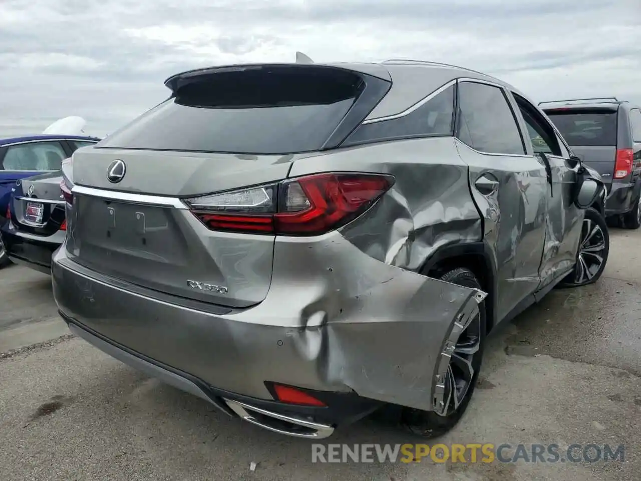 4 Photograph of a damaged car 2T2HZMAA4NC228213 LEXUS RX350 2022