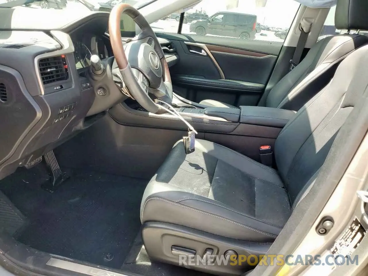 7 Photograph of a damaged car 2T2HZMAA4NC255475 LEXUS RX350 2022