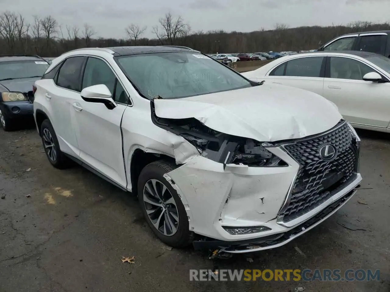 4 Photograph of a damaged car 2T2HZMDA1NC326062 LEXUS RX350 2022