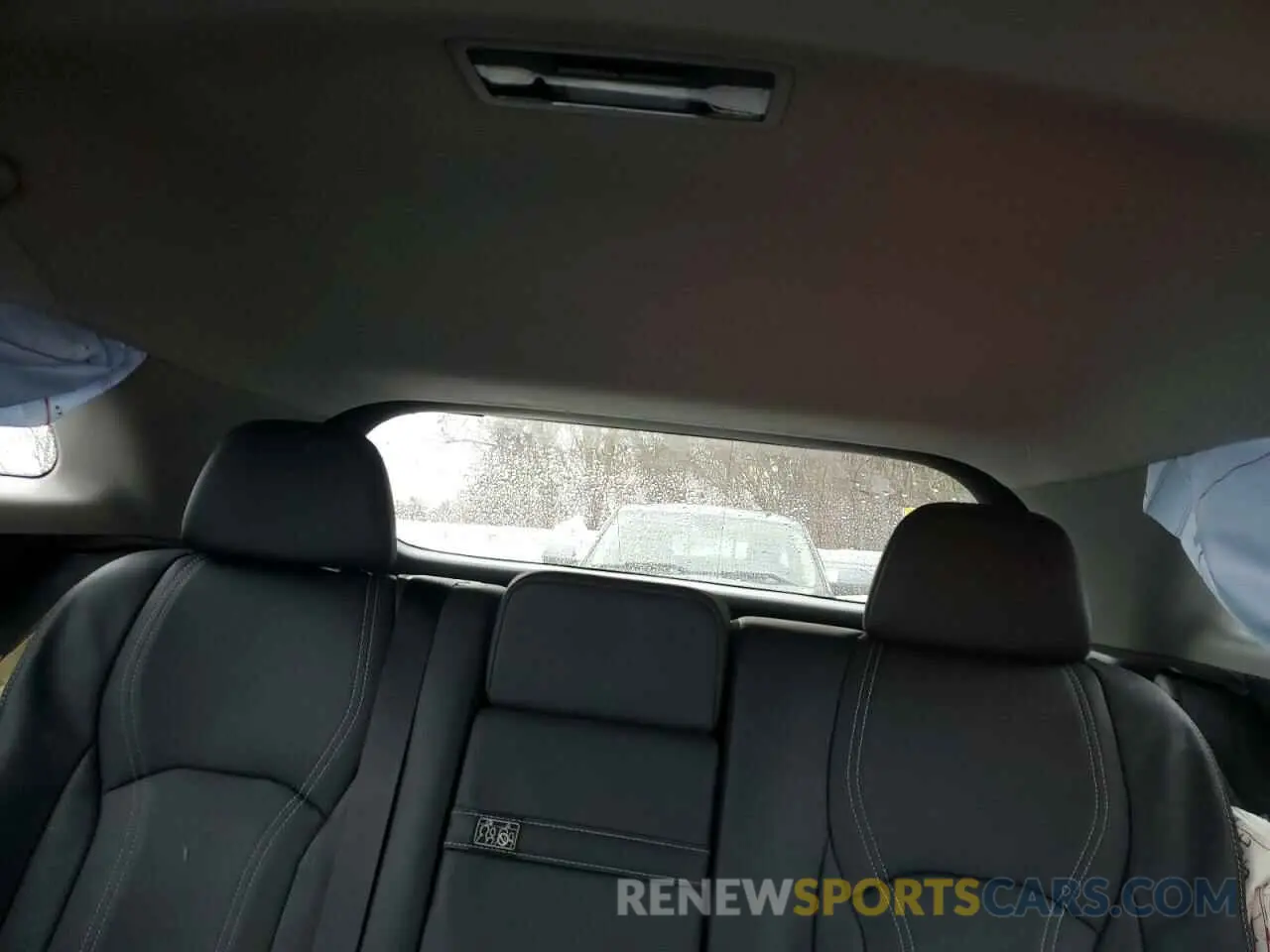 10 Photograph of a damaged car 2T2HZMDA4NC348914 LEXUS RX350 2022