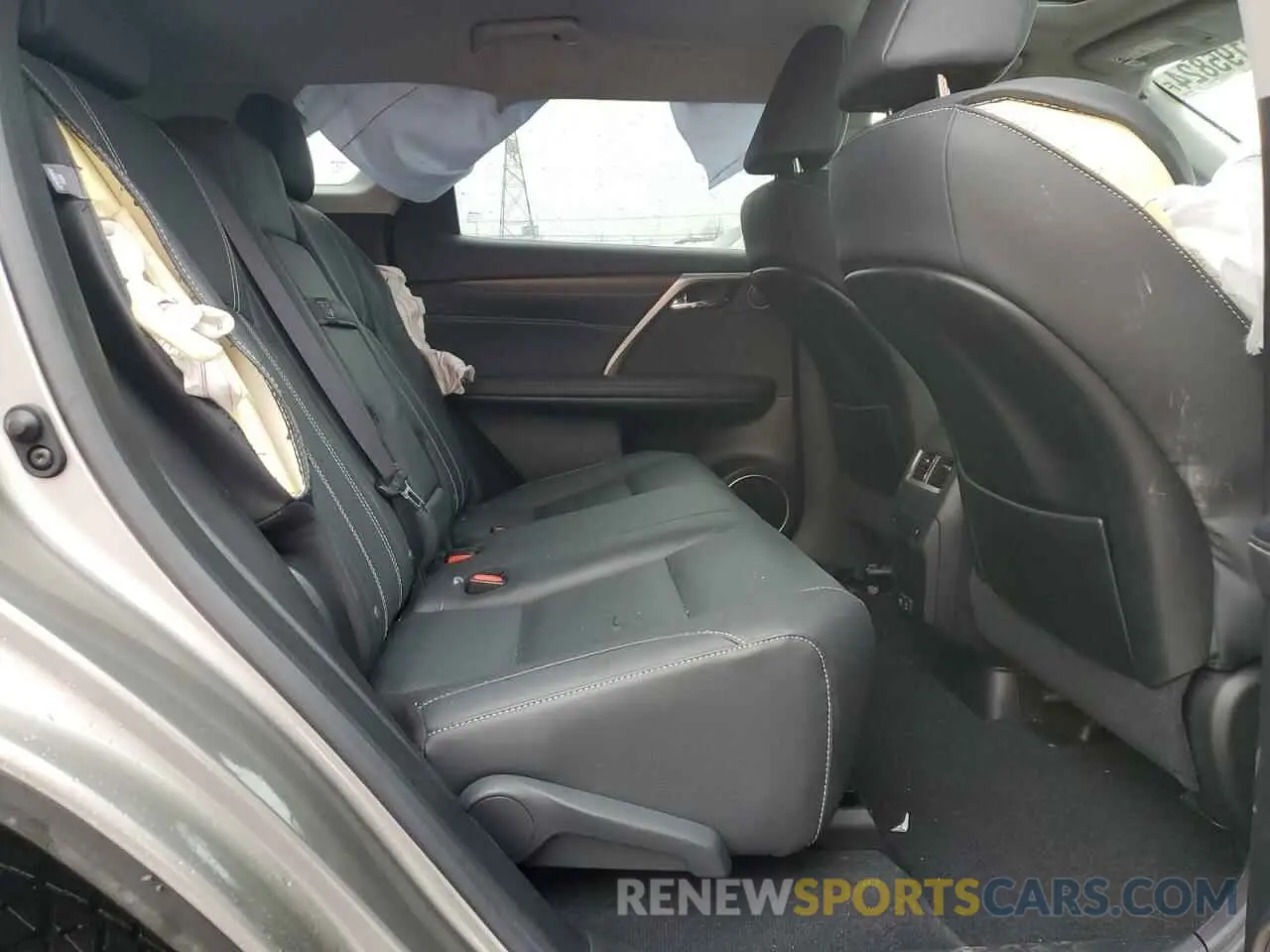 11 Photograph of a damaged car 2T2HZMDA4NC348914 LEXUS RX350 2022