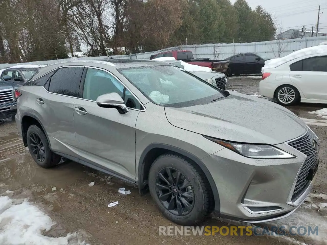 4 Photograph of a damaged car 2T2HZMDA4NC348914 LEXUS RX350 2022
