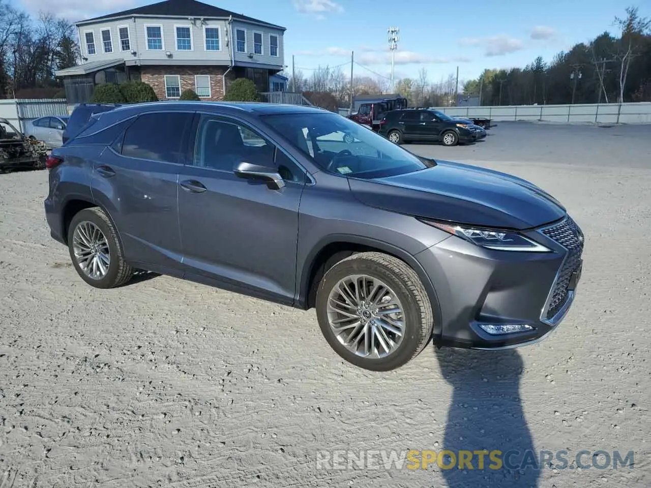4 Photograph of a damaged car 2T2JZMDA6NC331324 LEXUS RX350 2022