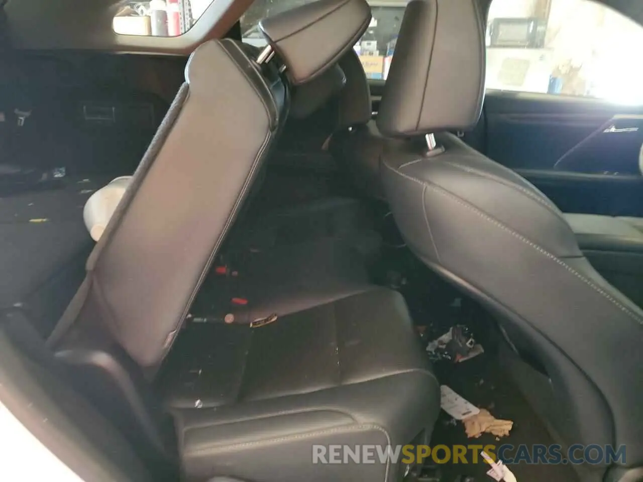11 Photograph of a damaged car JTJHZKEA0N2029092 LEXUS RX350 2022