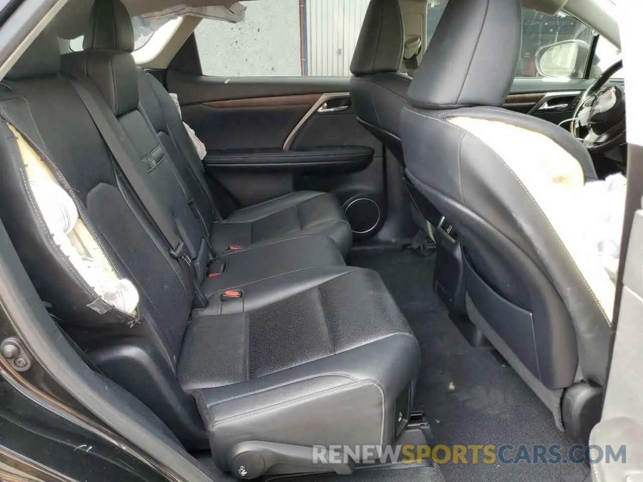 11 Photograph of a damaged car JTJHZKEA3N2025909 LEXUS RX350 2022