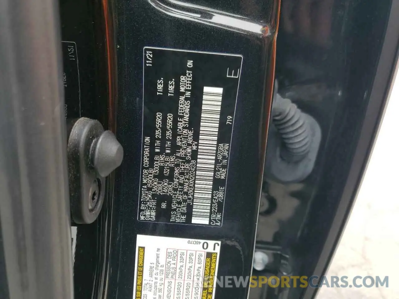 14 Photograph of a damaged car JTJHZKEAXN2024238 LEXUS RX350 2022