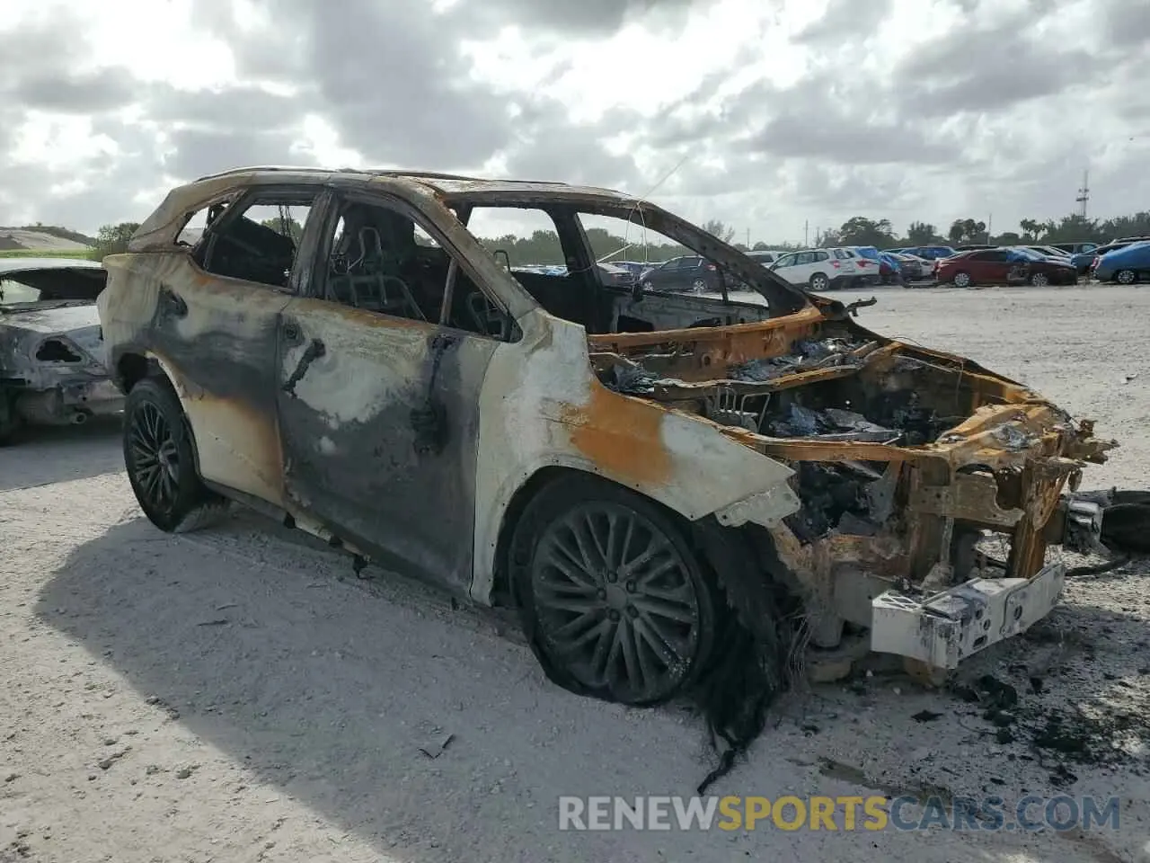 4 Photograph of a damaged car JTJHZKFA0N2035151 LEXUS RX350 2022