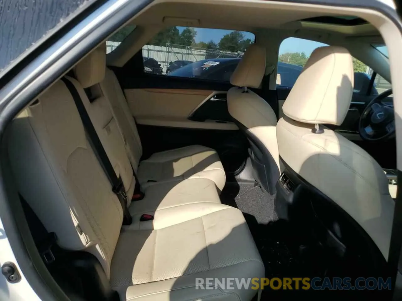 11 Photograph of a damaged car JTJHZKFA4N2039526 LEXUS RX350 2022