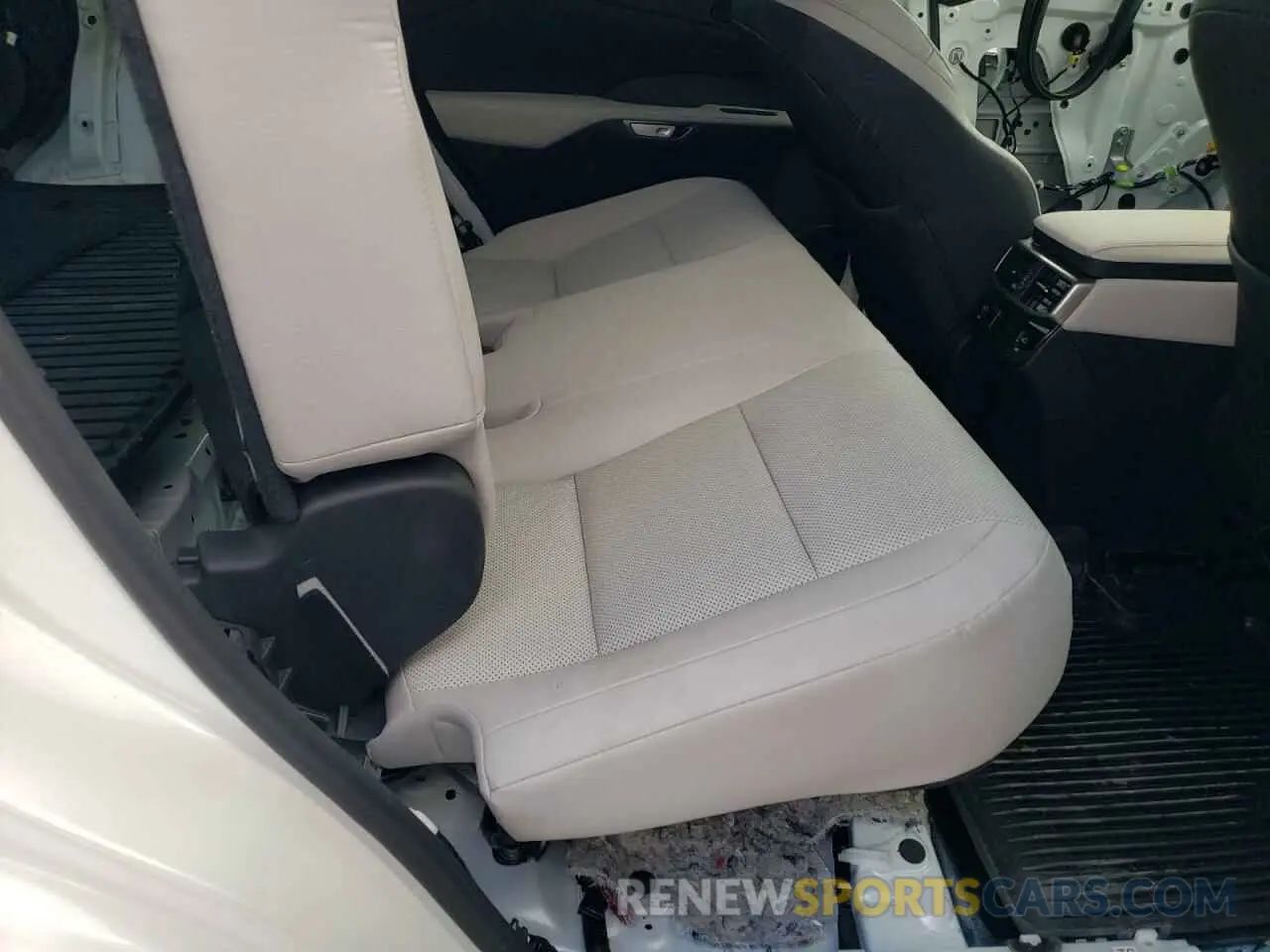 11 Photograph of a damaged car 2T2BAMCA0PC035344 LEXUS RX350 2023