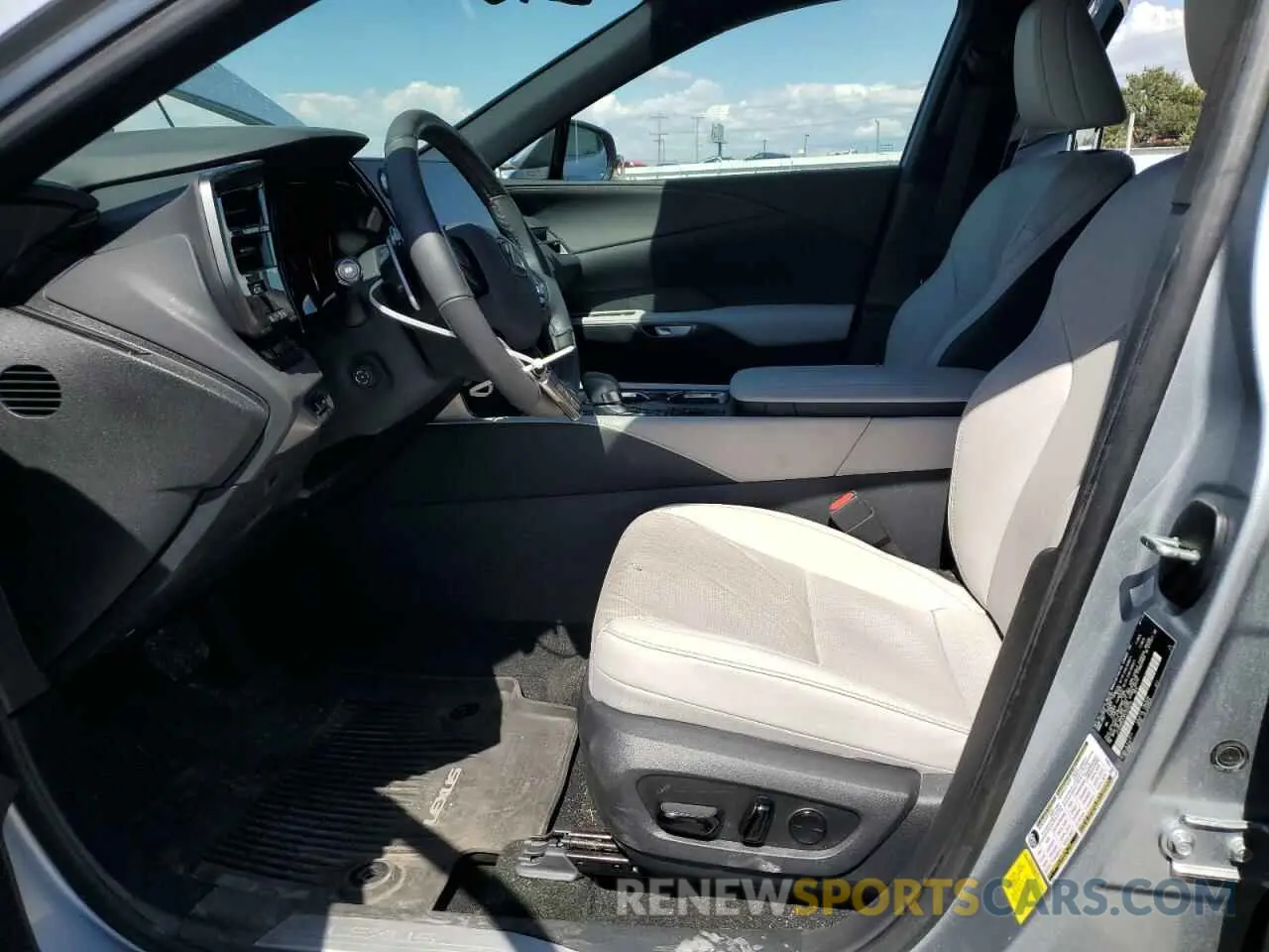 7 Photograph of a damaged car 2T2BAMCA3PC030204 LEXUS RX350 2023