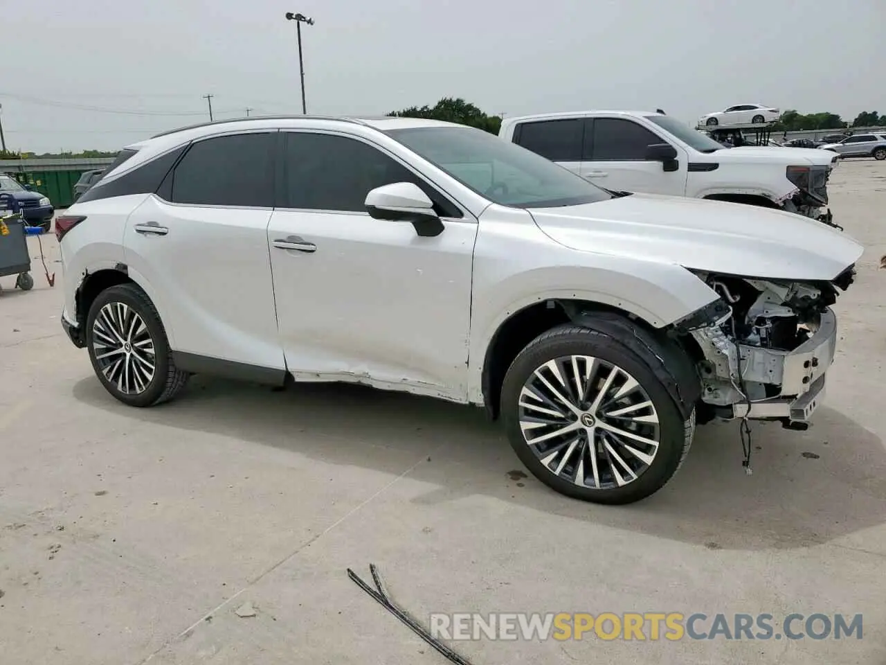 4 Photograph of a damaged car 2T2BAMBA2SC054715 LEXUS RX350 2025