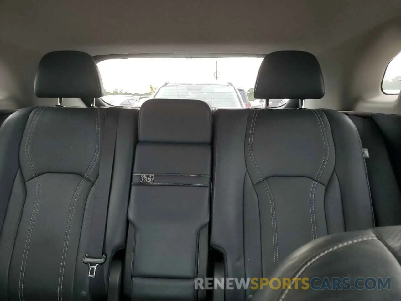 10 Photograph of a damaged car 2T2BGMCA0KC035352 LEXUS RX450 2019