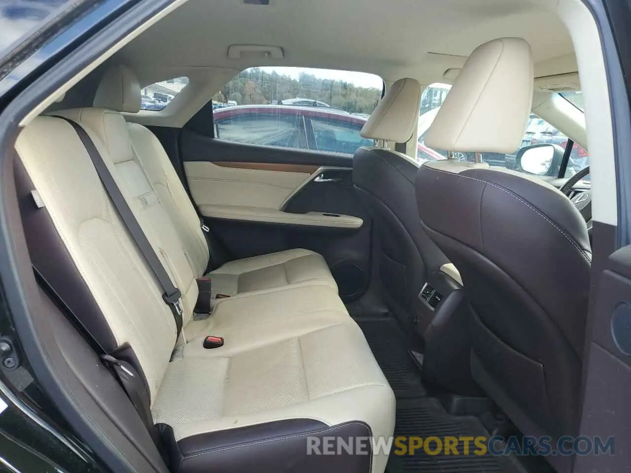 11 Photograph of a damaged car 2T2BGMCA1KC041421 LEXUS RX450 2019