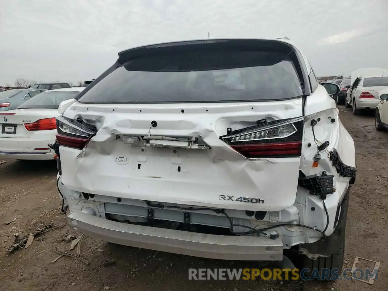 6 Photograph of a damaged car 2T2BGMCA3KC039265 LEXUS RX450 2019